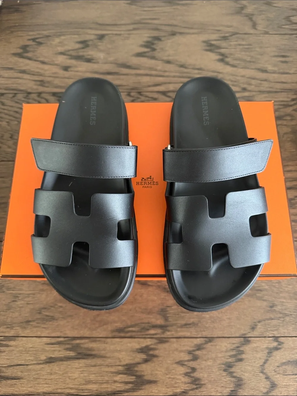 Hermès black Chypre sandals - Picture 3 of 6
